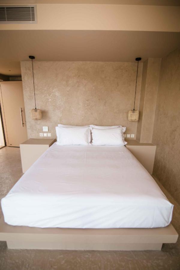Mani Luxury Suites And Studios In Gytheio With Private Pools Екстер'єр фото