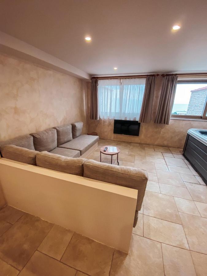 Mani Luxury Suites And Studios In Gytheio With Private Pools Екстер'єр фото